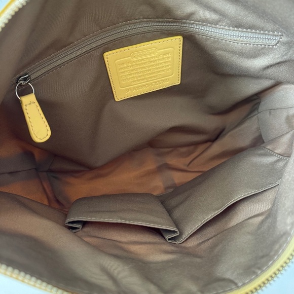 Vintage Y2K Coach Lemon Yellow Jacquard Patent Shoulder Hobo Bag LIKE NEW HTF - Picture 3 of 7